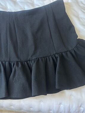 Veronica Beard Kemble Black Ruffle Hem mini Skirt $348 size 8/10